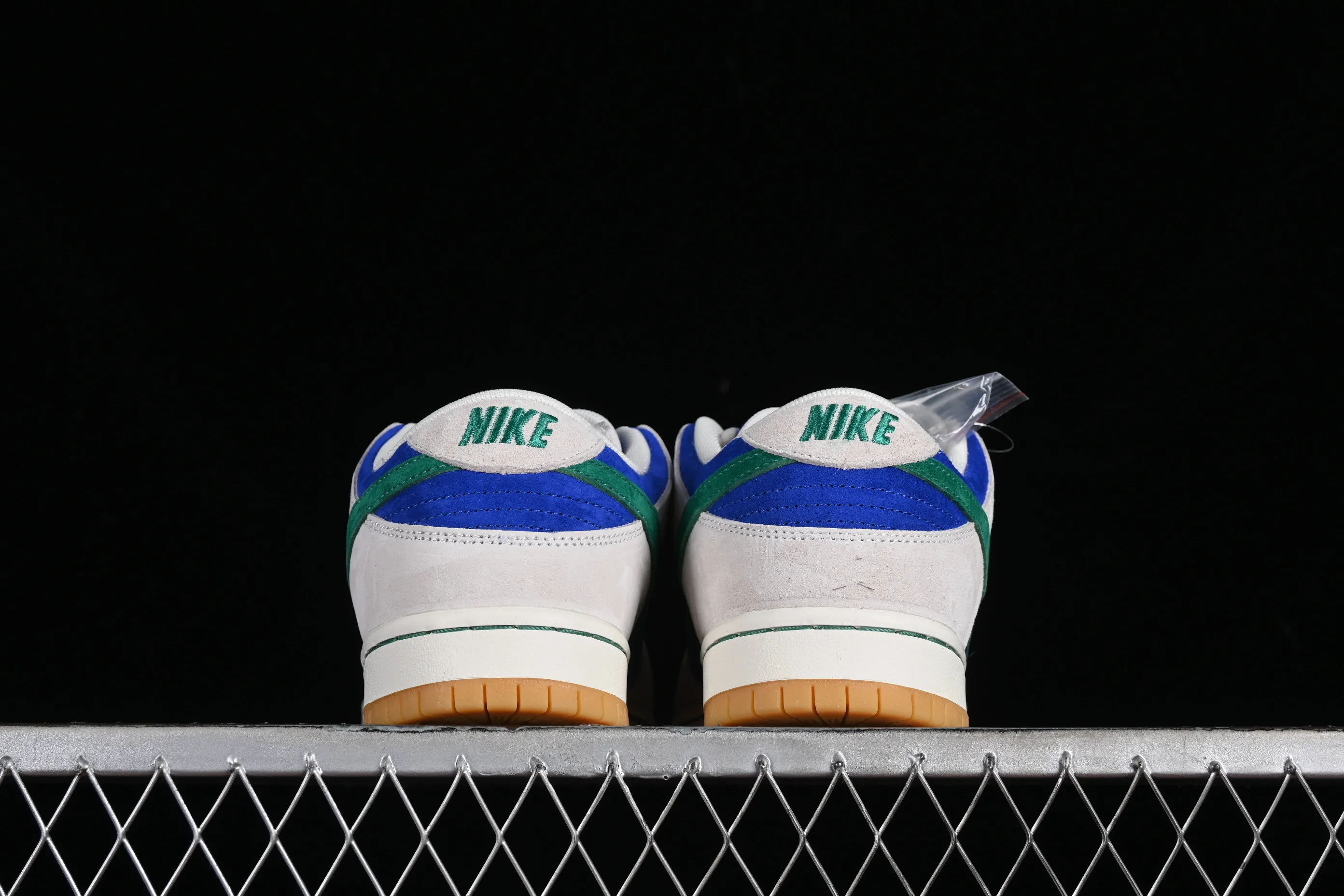 All Categories Nk SB Dunk Series Nk SB Dunk Low Low-top sneakers Nk SB Dunk Low "Hyper Royal" Teenage Mutant Ninja Turtles Leonardo SB low-top casual sneakers HF3704-001